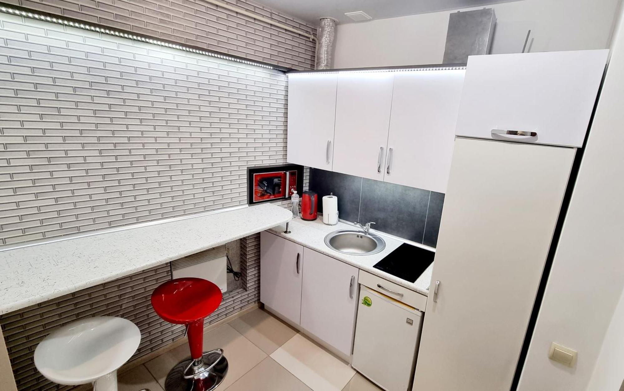 Apartment Mitskevycha Square 5 Lviv Buitenkant foto